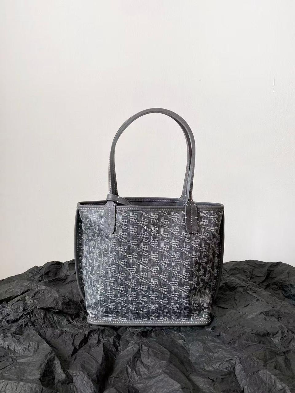Ladies Goyard bags Lilly Onlines