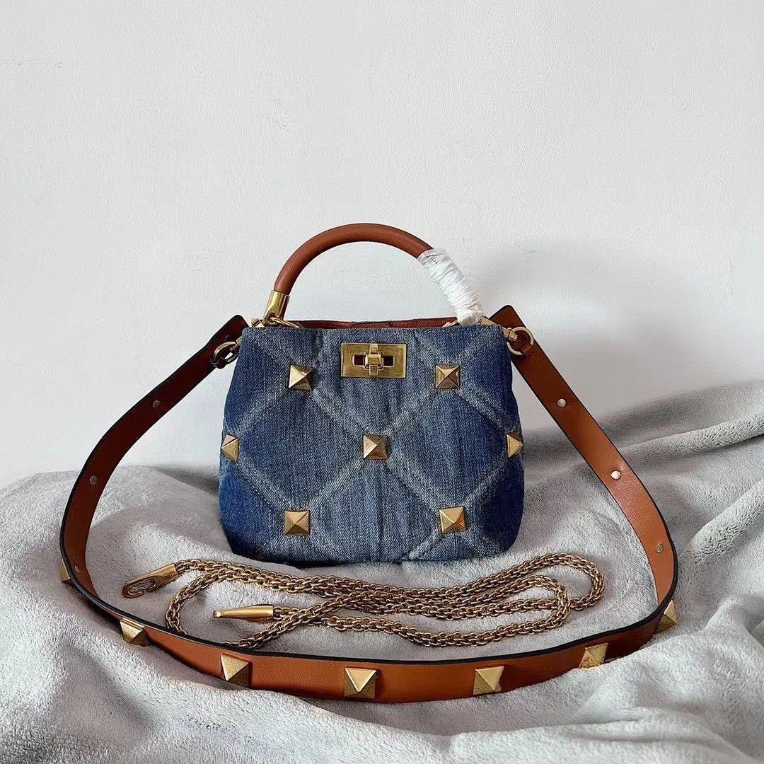 Valentino Bags Lilly Onlines