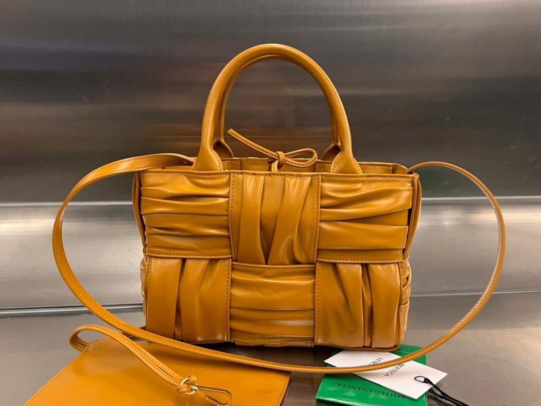 Bottega Bag Lilly Onlines