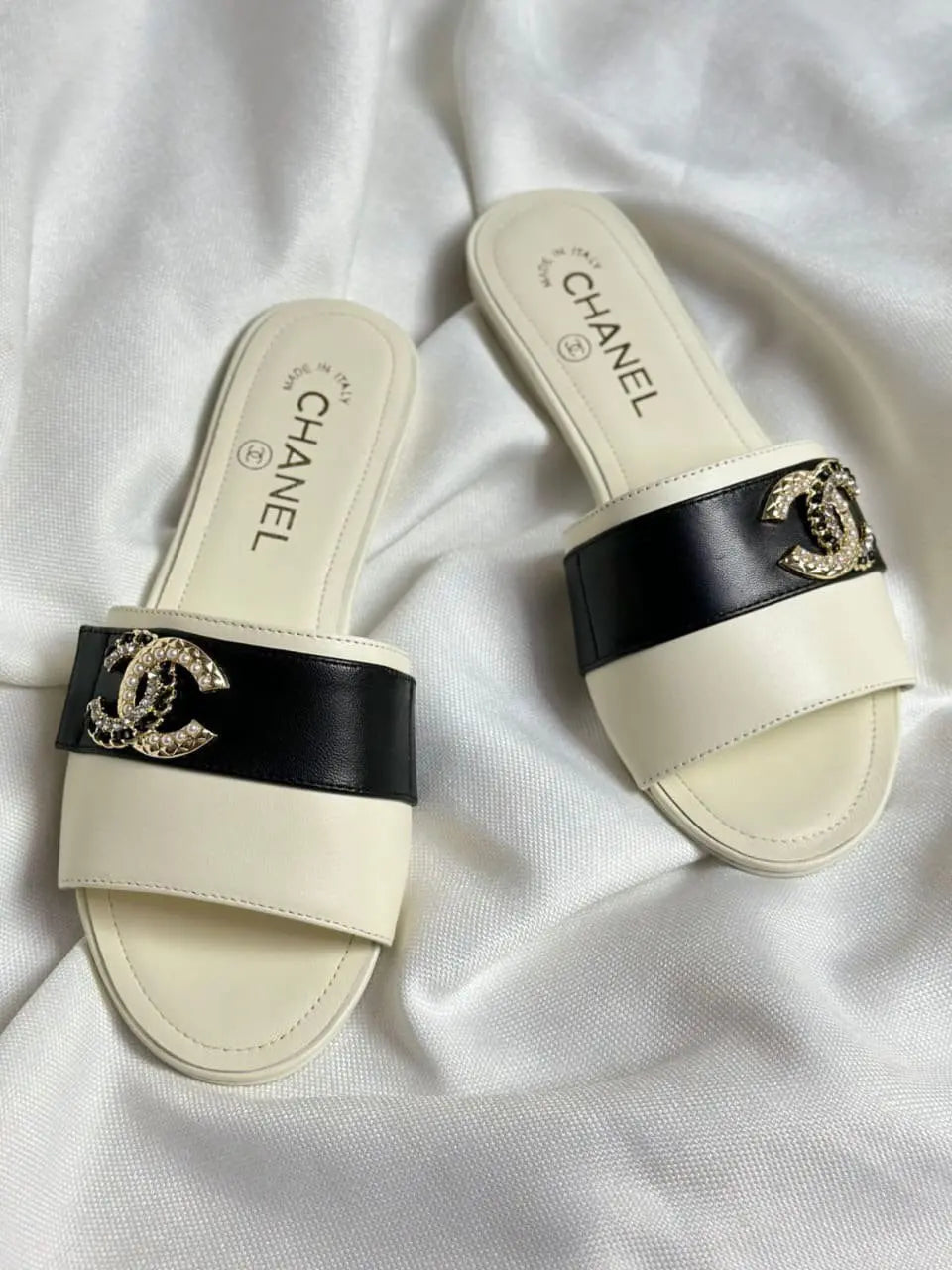 Ladies Flats | Chanel | For Pricing and Order WhatsApp +971581402705 Lilly Onlines