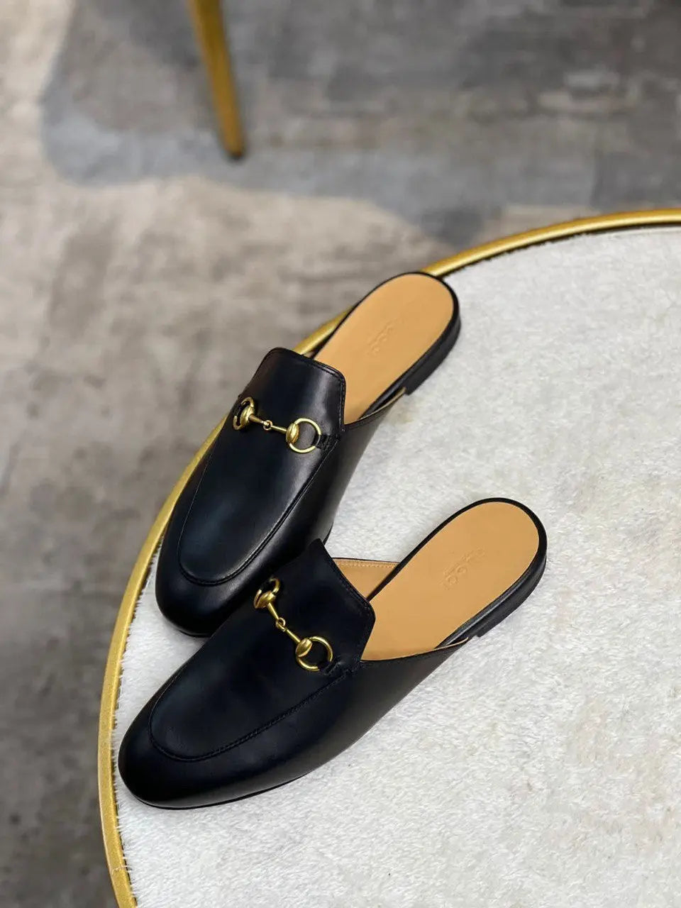 Ladies Flats | Gucci | For Pricing and Order WhatsApp +971581402705 Lilly Onlines