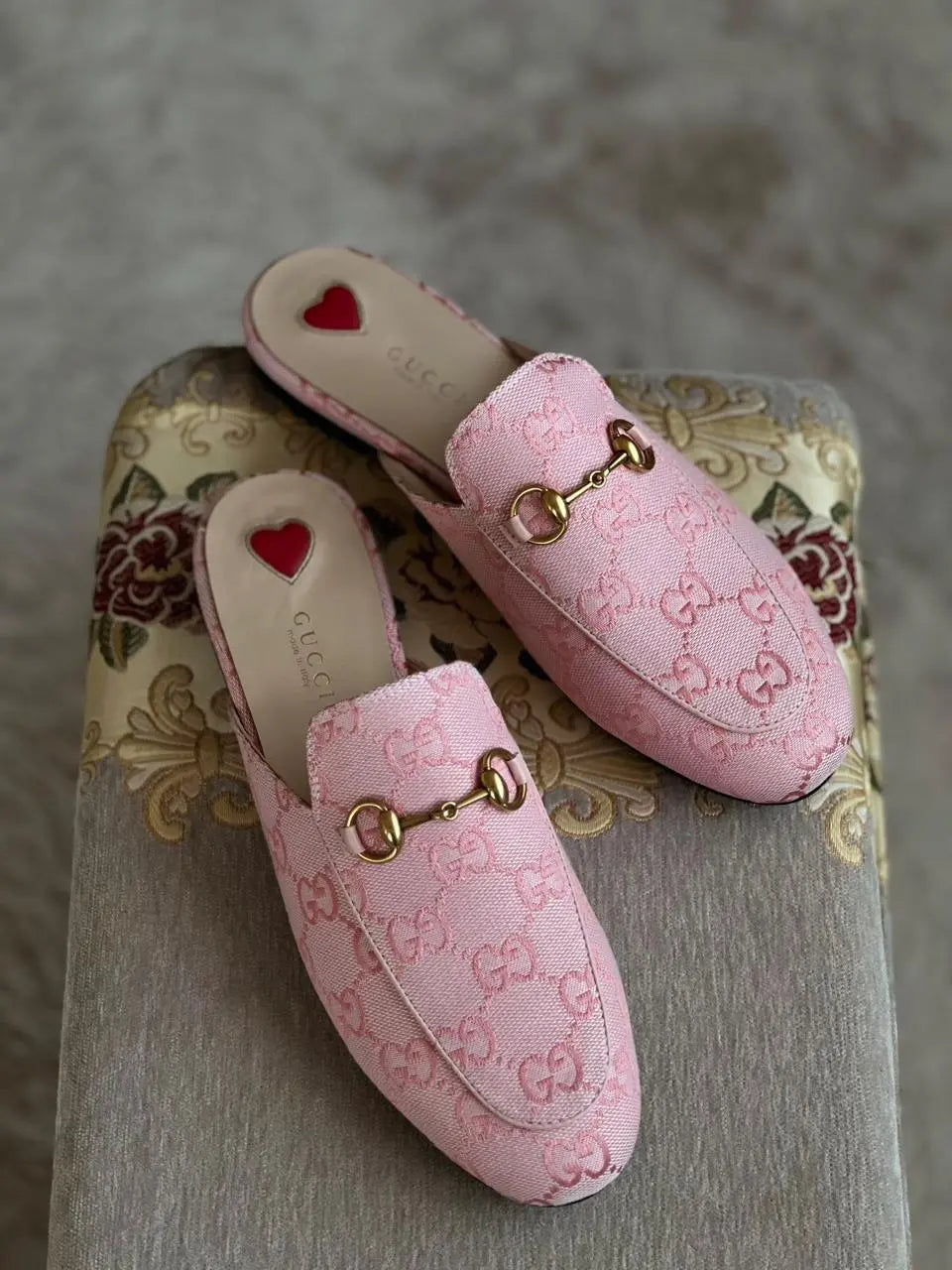 Ladies Flats | Gucci | For Pricing and Order WhatsApp +971581402705 Lilly Onlines