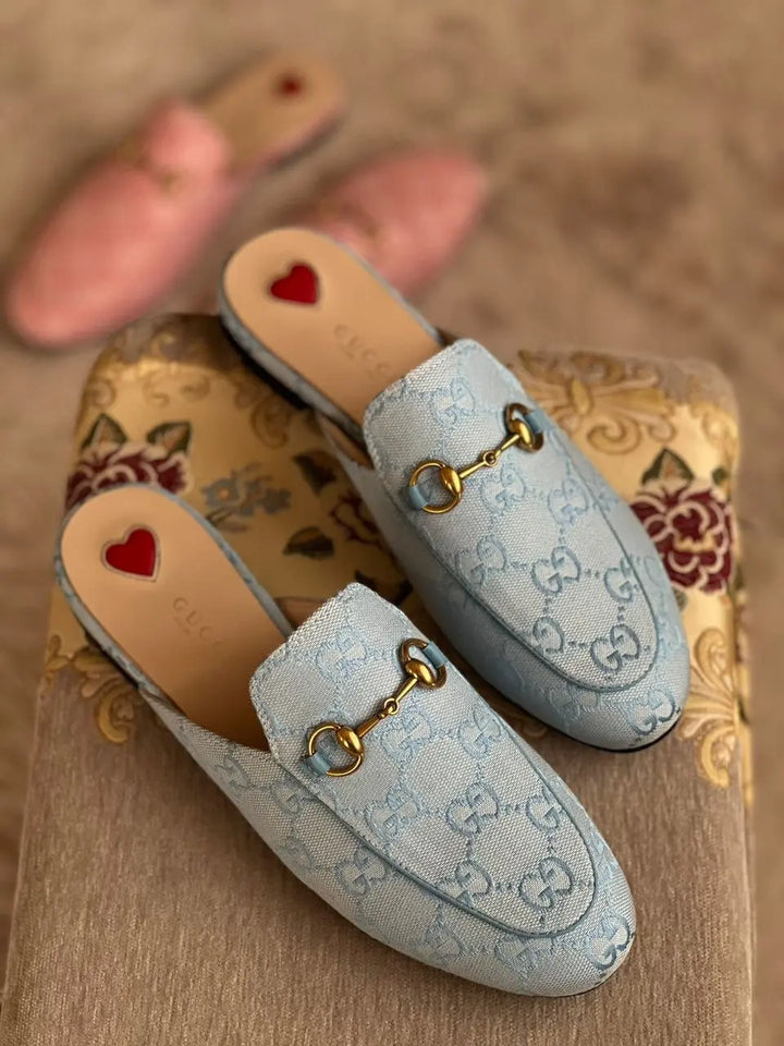 Ladies Flats | Gucci | For Pricing and Order WhatsApp +971581402705 Lilly Onlines