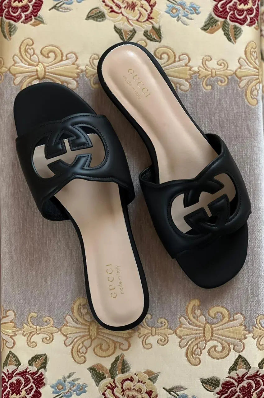 Ladies Flats | Gucci | For Pricing and Order WhatsApp +971581402705 Lilly Onlines