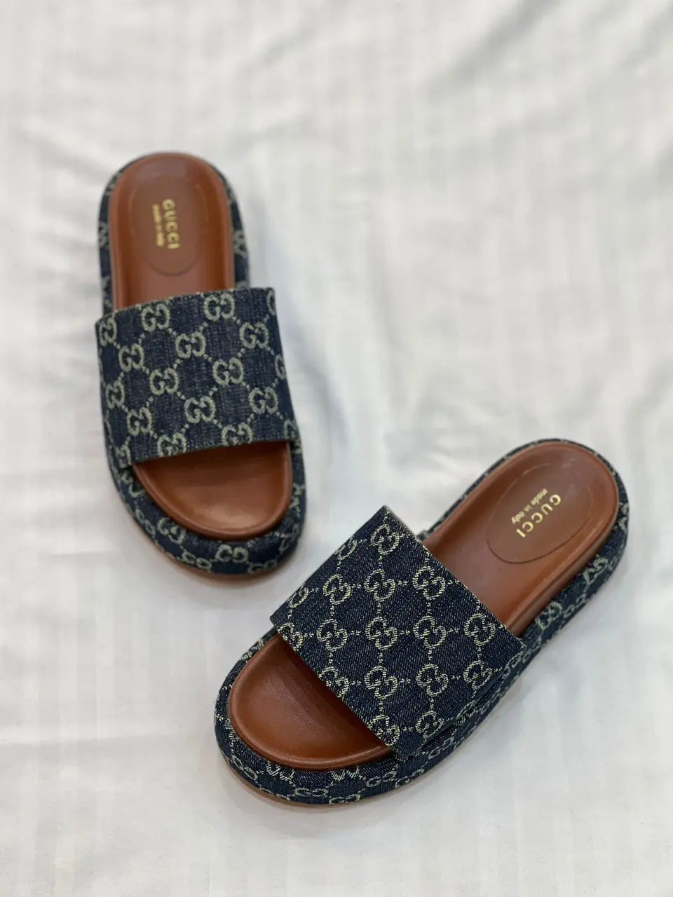 Ladies Flats | Gucci | For Pricing and Order WhatsApp +971581402705 Lilly Onlines