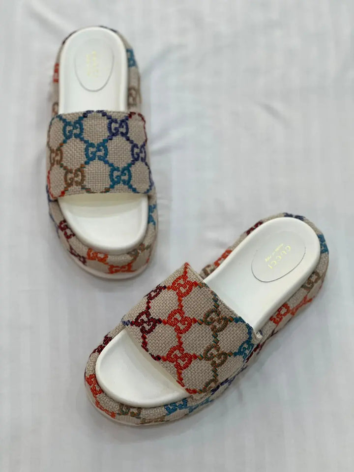Ladies Flats | Gucci | For Pricing and Order WhatsApp +971581402705 Lilly Onlines