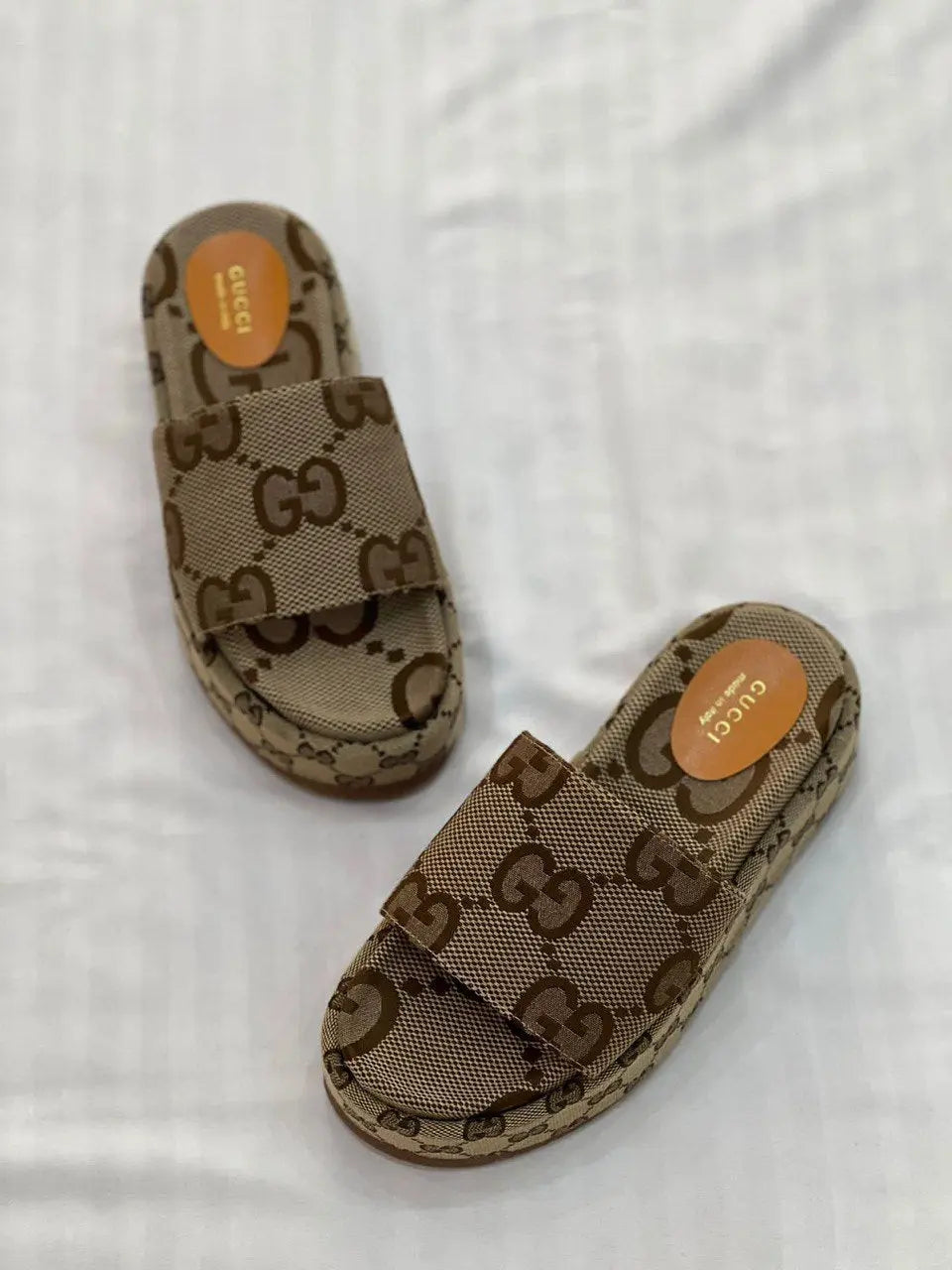 Ladies Flats | Gucci | For Pricing and Order WhatsApp +971581402705 Lilly Onlines