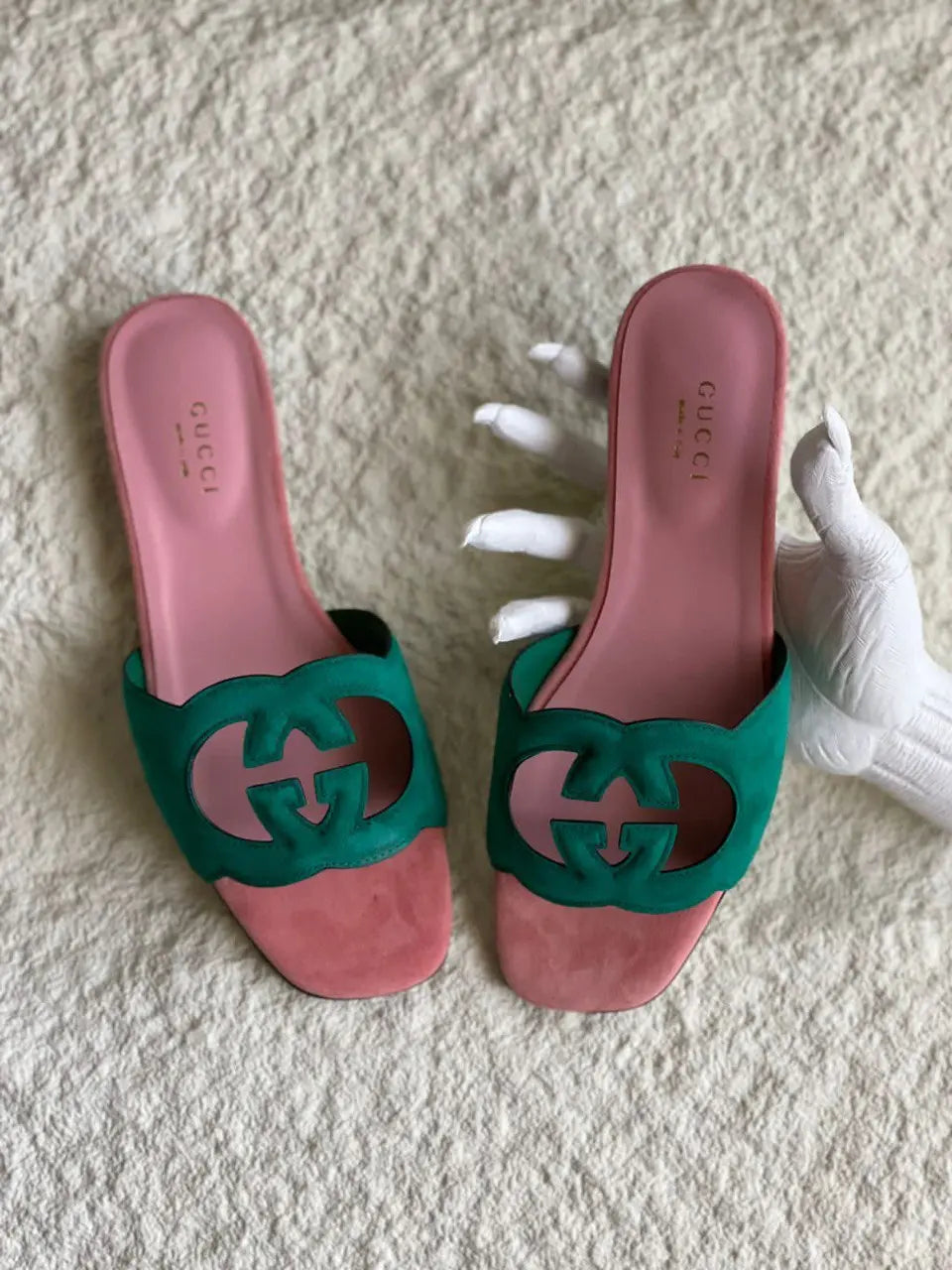 Ladies Flats | Gucci | For Pricing and Order WhatsApp +971581402705 Lilly Onlines