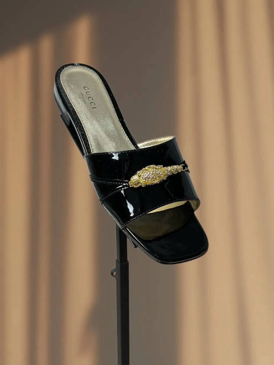 Ladies Flats | Gucci | For Pricing and Order WhatsApp +971581402705 Lilly Onlines