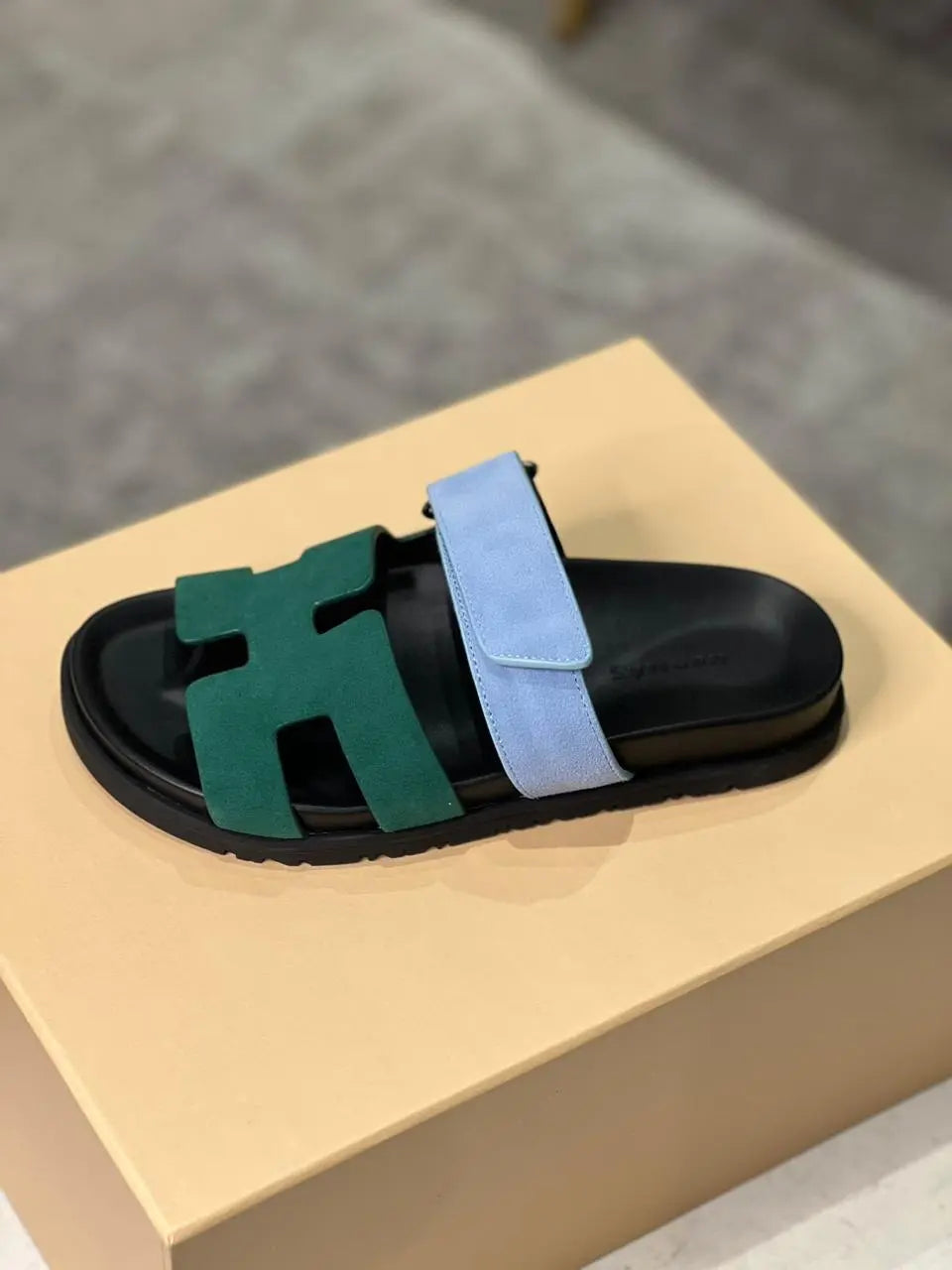 Ladies Flats | Hermes | For Pricing and Order WhatsApp +971581402705 Lilly Onlines