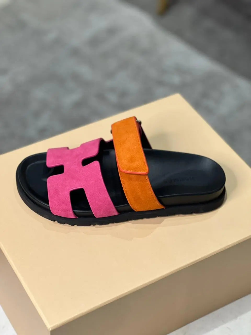 Ladies Flats | Hermes | For Pricing and Order WhatsApp +971581402705 Lilly Onlines