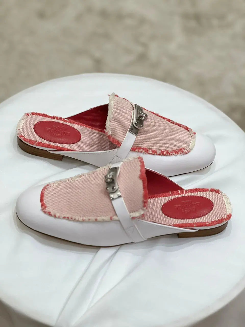 Ladies Flats | Hermes | For Pricing and Order WhatsApp +971581402705 Lilly Onlines