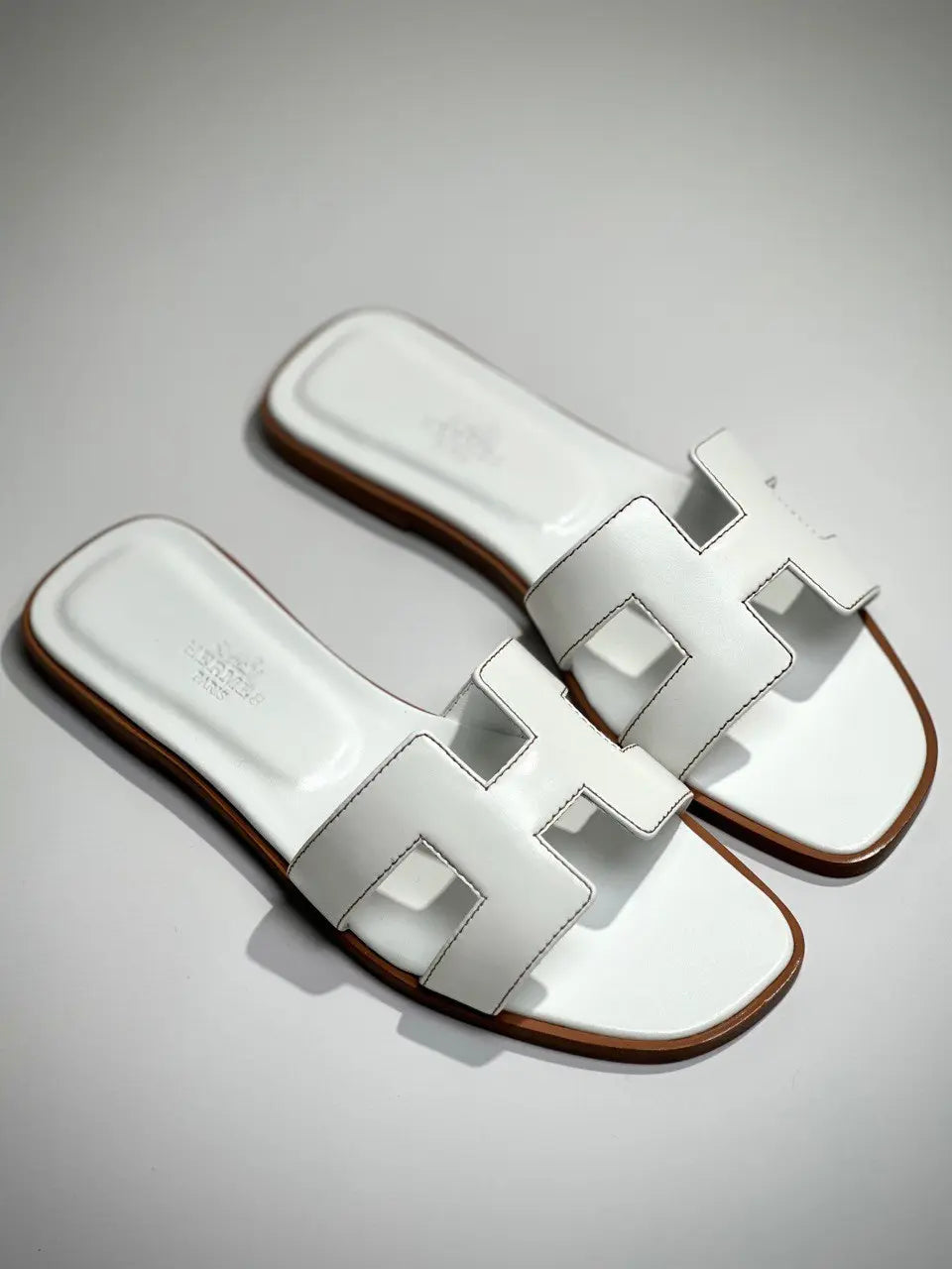 Ladies Flats | Hermes | For Pricing and Order WhatsApp +971581402705 Lilly Onlines