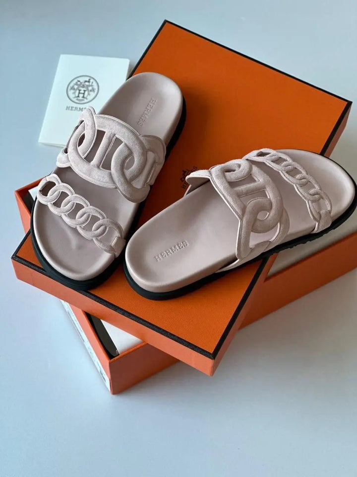Ladies Flats | Hermes | For Pricing and Order WhatsApp +971581402705 Lilly Onlines