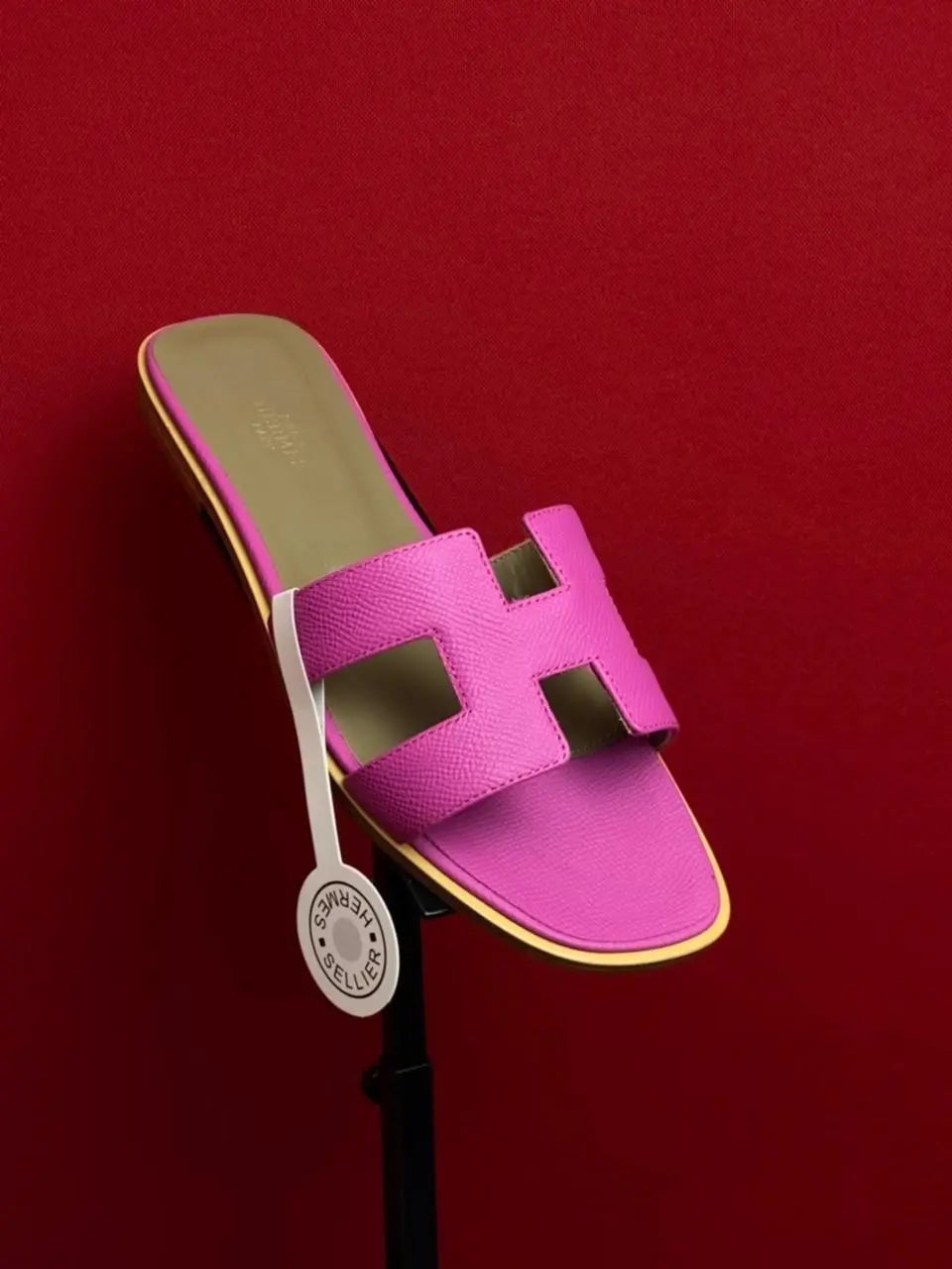 Ladies Flats | Hermes | For Pricing and Order WhatsApp +971581402705 Lilly Onlines