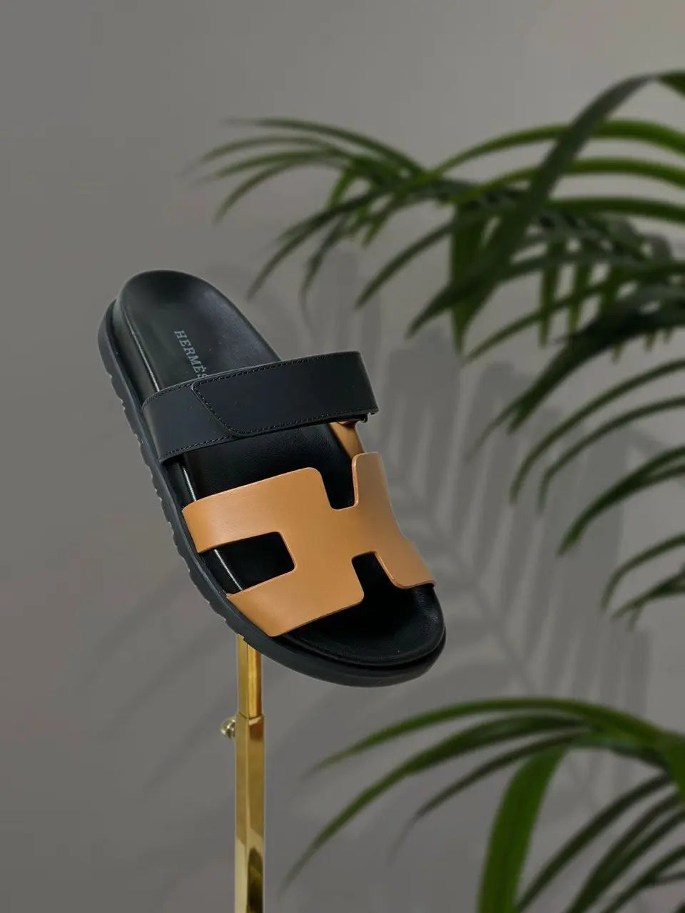 Ladies Flats | Hermes | For Pricing and Order WhatsApp +971581402705 Lilly Onlines