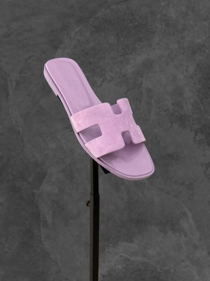 Ladies Flats | Hermes | For Pricing and Order WhatsApp +971581402705 Lilly Onlines