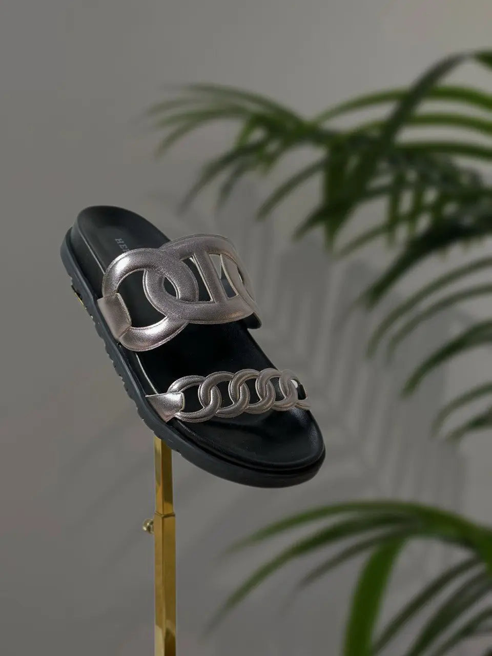 Ladies Flats | Hermes | For Pricing and Order WhatsApp +971581402705 Lilly Onlines