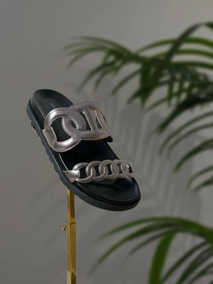 Ladies Flats | Hermes | For Pricing and Order WhatsApp +971581402705 Lilly Onlines
