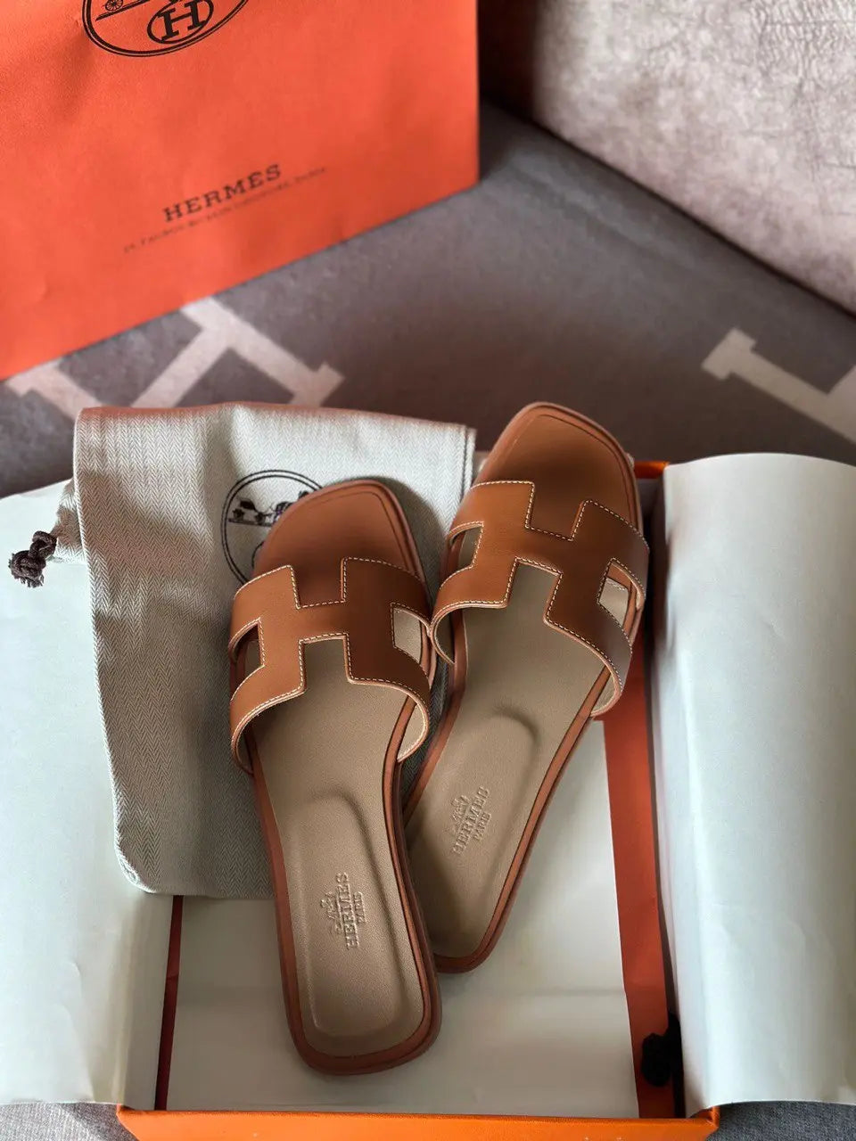 Ladies Flats | Hermes | For Pricing and Order WhatsApp +971581402705 Lilly Onlines