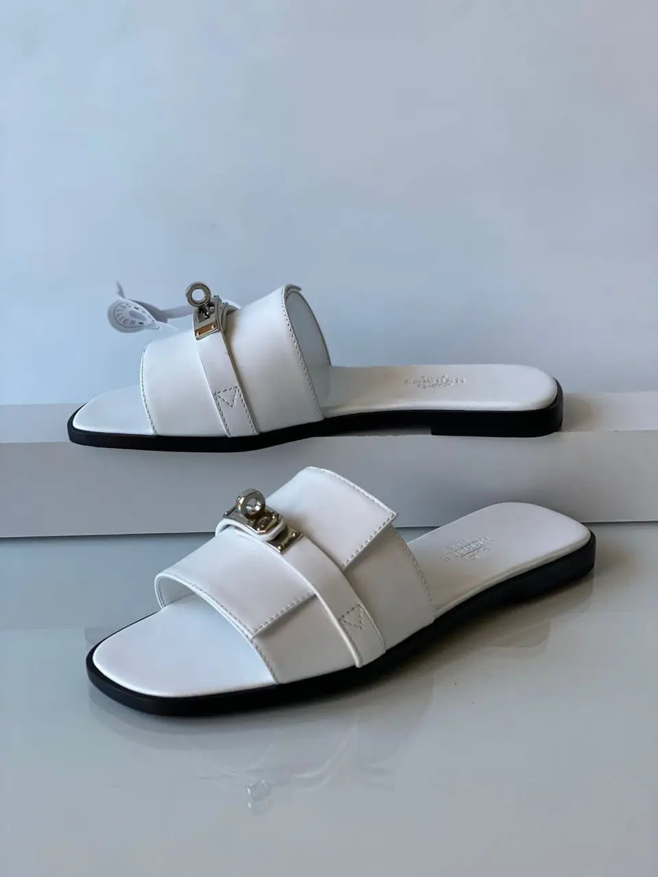 Ladies Flats | Hermes | For Pricing and Order WhatsApp +971581402705 Lilly Onlines