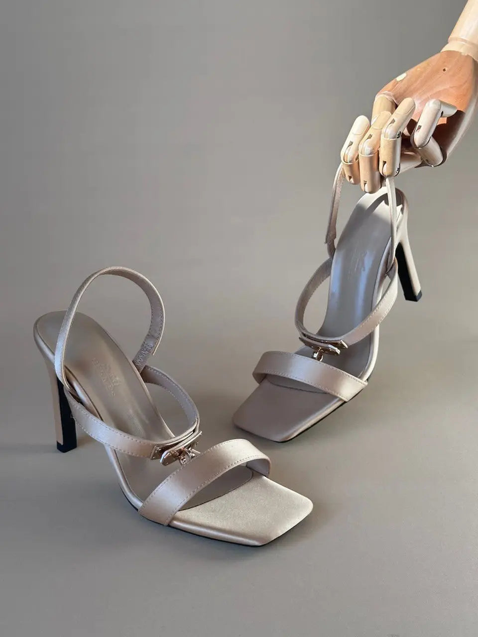 Ladies High Heels | Hermes| Size 36-42 For order, pricing and other information DM us through WhatsApp +971581402705 Lilly Onlines