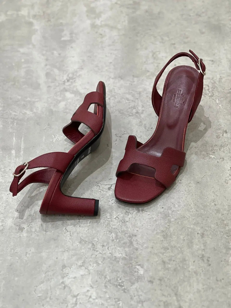 Ladies High Heels | Hermes| Size 36-42 For order, pricing and other information DM us through WhatsApp +971581402705 Lilly Onlines