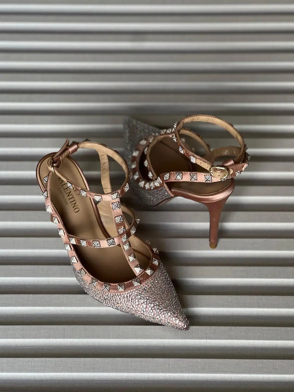 Ladies High Heels | Valentino  | Size 36-42 For order, pricing and other information DM us through WhatsApp +971581402705 Lilly Onlines