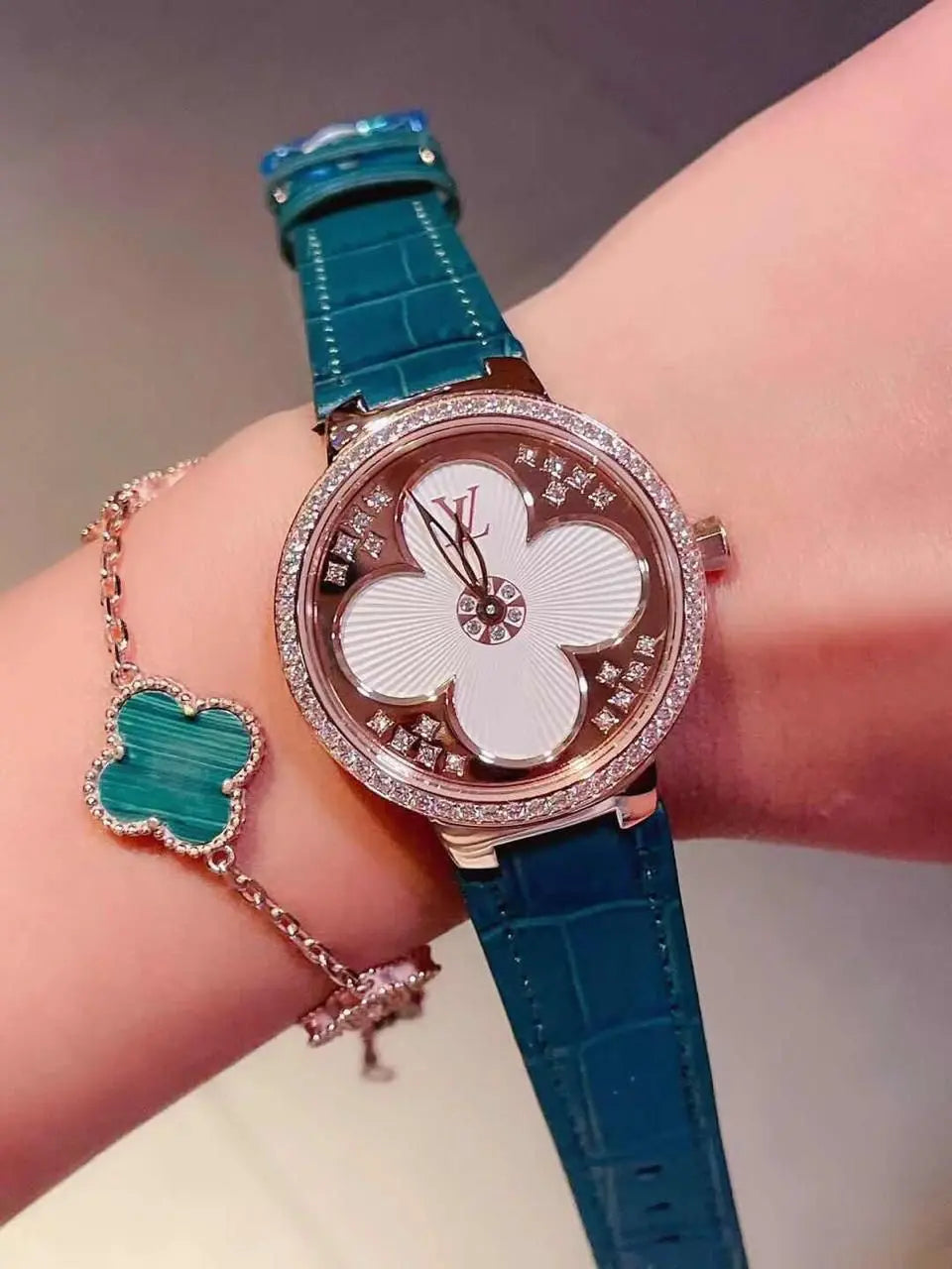 Ladies watches Lilly Onlines