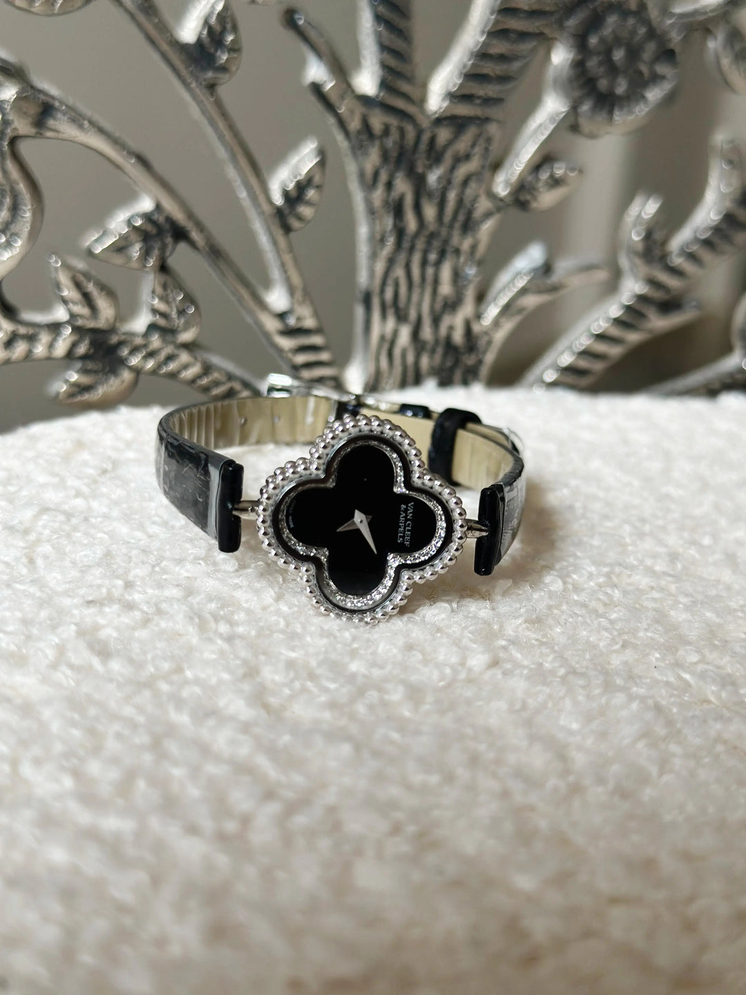 Ladies watches Van Cleef Lilly Onlines