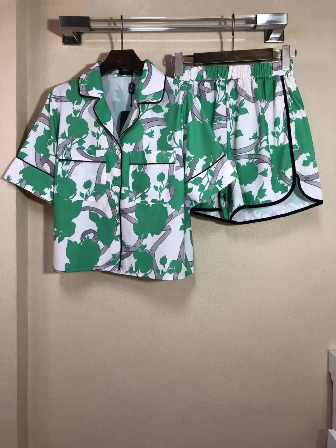 Ladies dresses Lilly Onlines