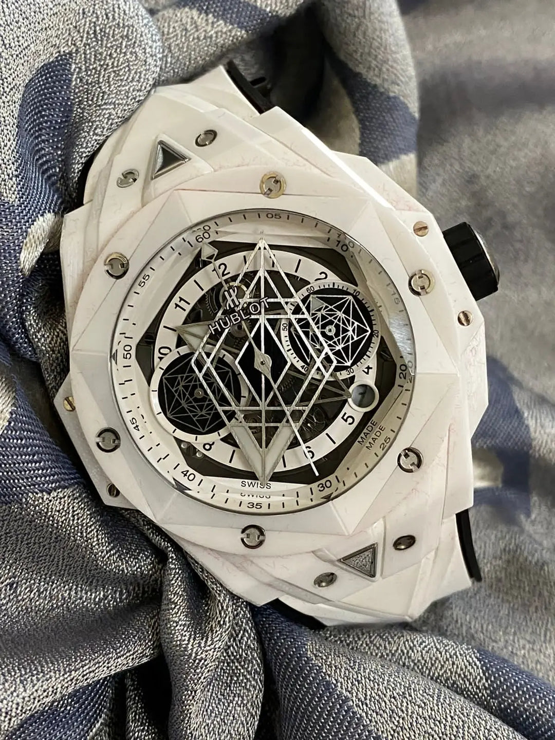 Men watches (Hublot) Lilly Onlines