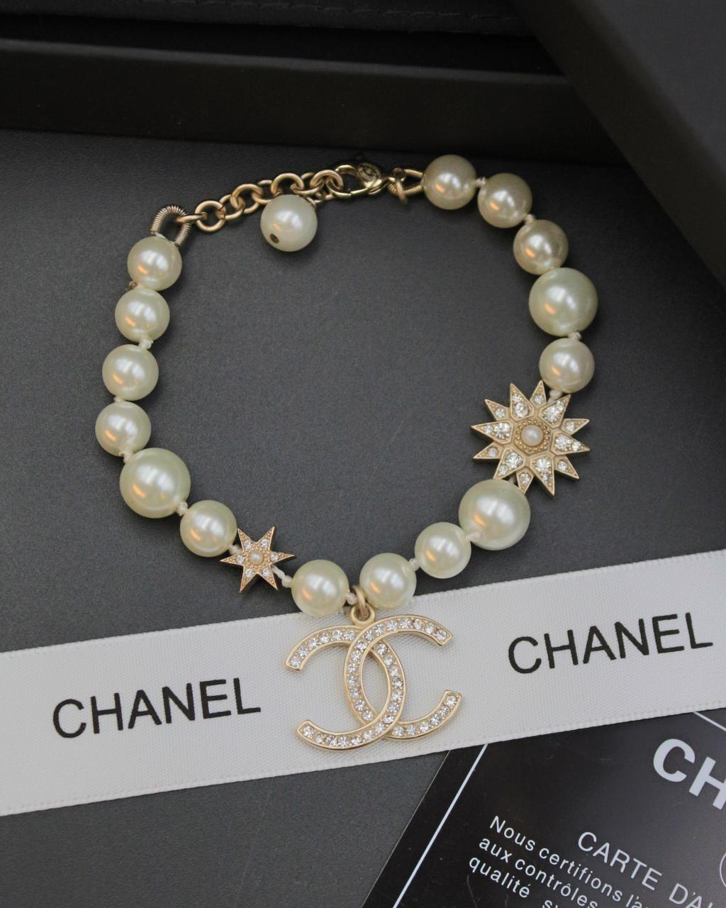 ladies brooches and bracelets Lilly Onlines
