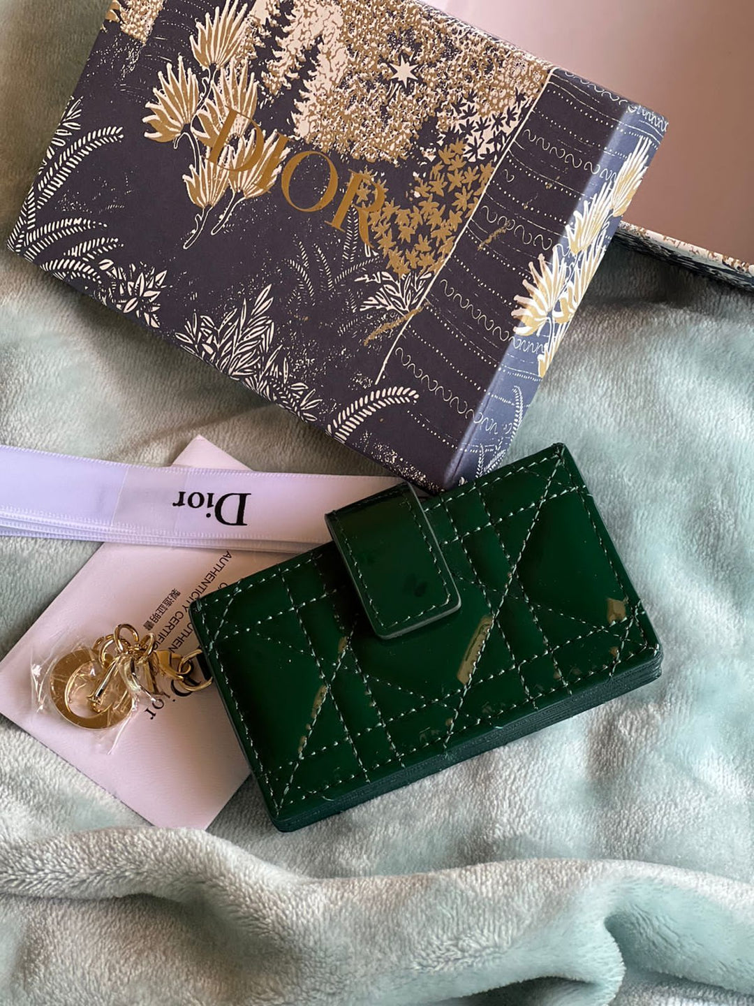 Wallets and card holders Lilly Onlines