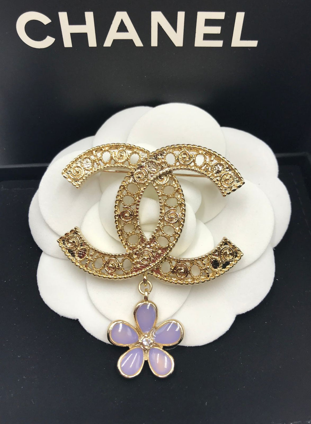 ladies brooches and bracelets Lilly Onlines