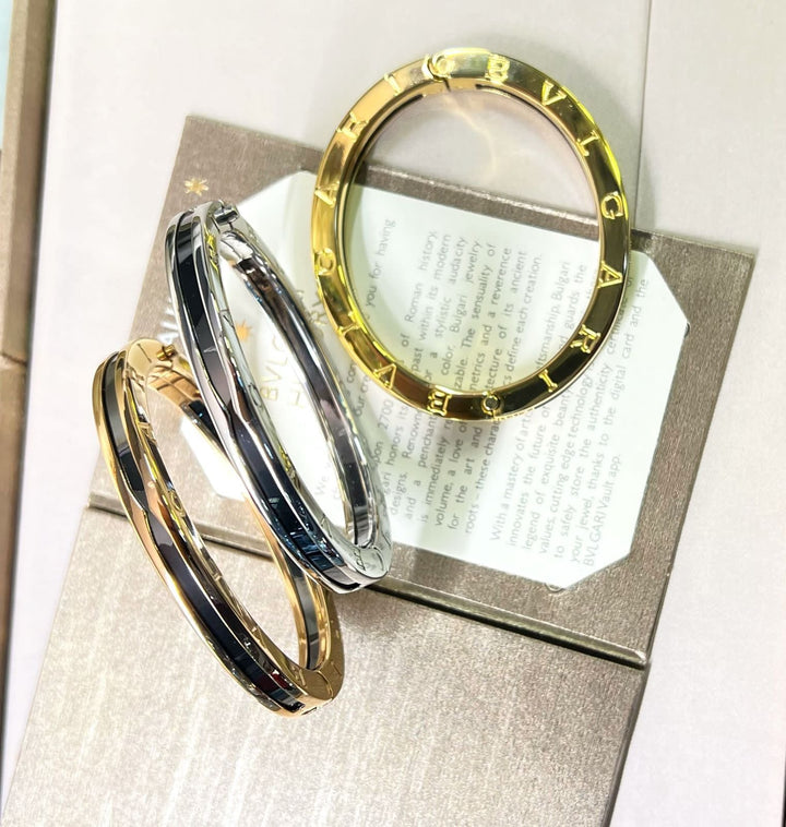 ladies brooches and bracelets Lilly Onlines