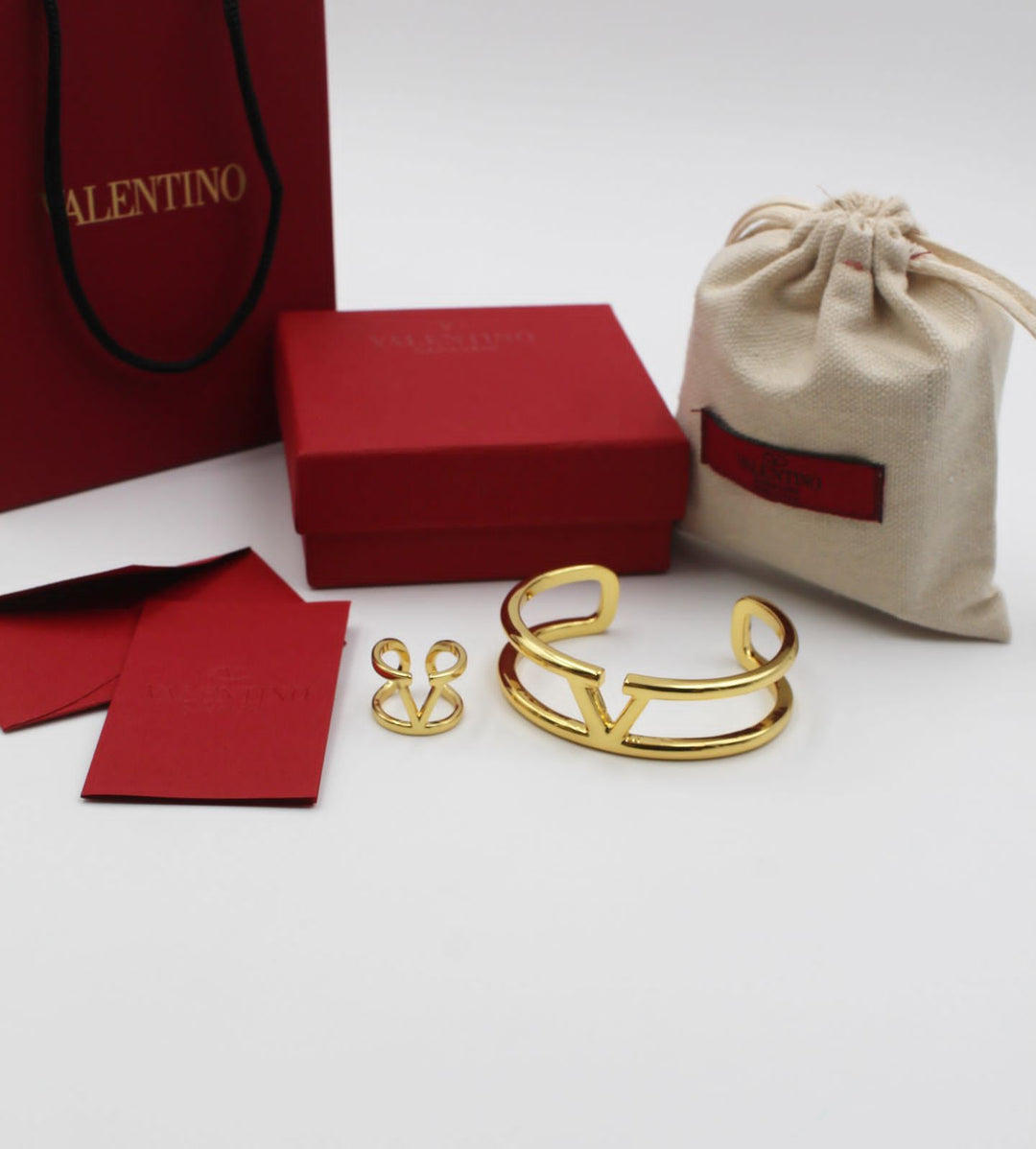 ladies brooches and bracelets Lilly Onlines