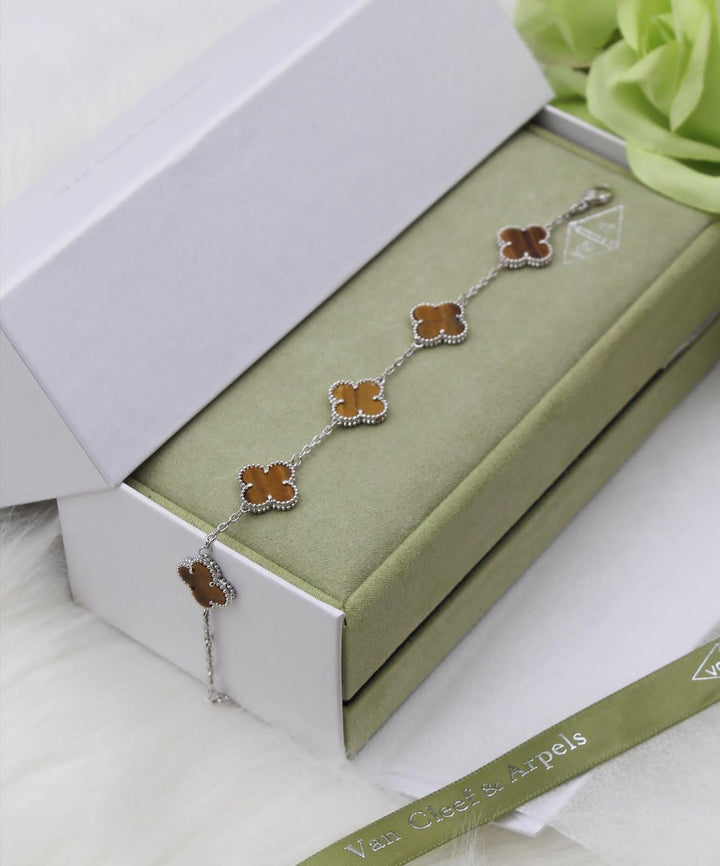 ladies brooches and bracelets Lilly Onlines