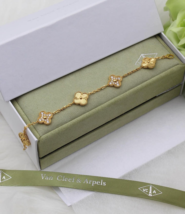 ladies brooches and bracelets Lilly Onlines