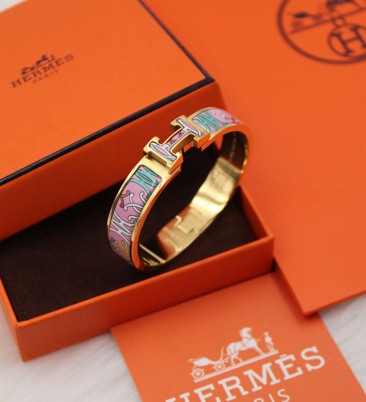 ladies brooches and bracelets Lilly Onlines