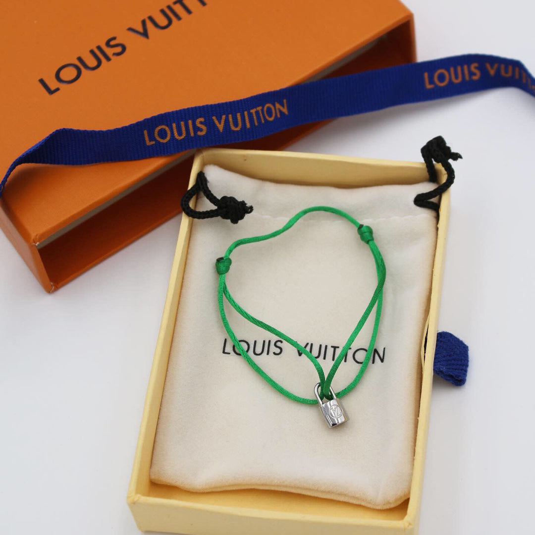 ladies brooches and bracelets Lilly Onlines