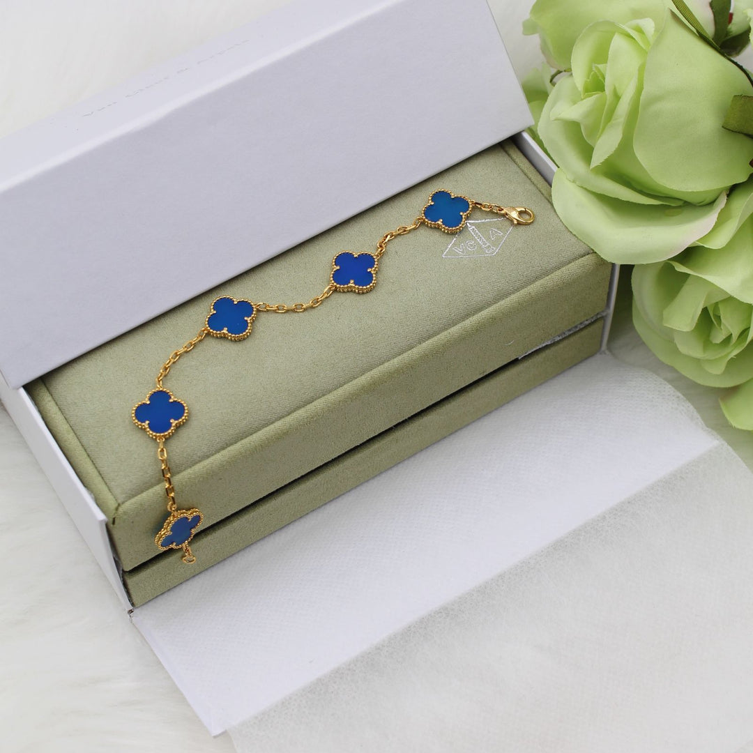ladies brooches and bracelets Lilly Onlines