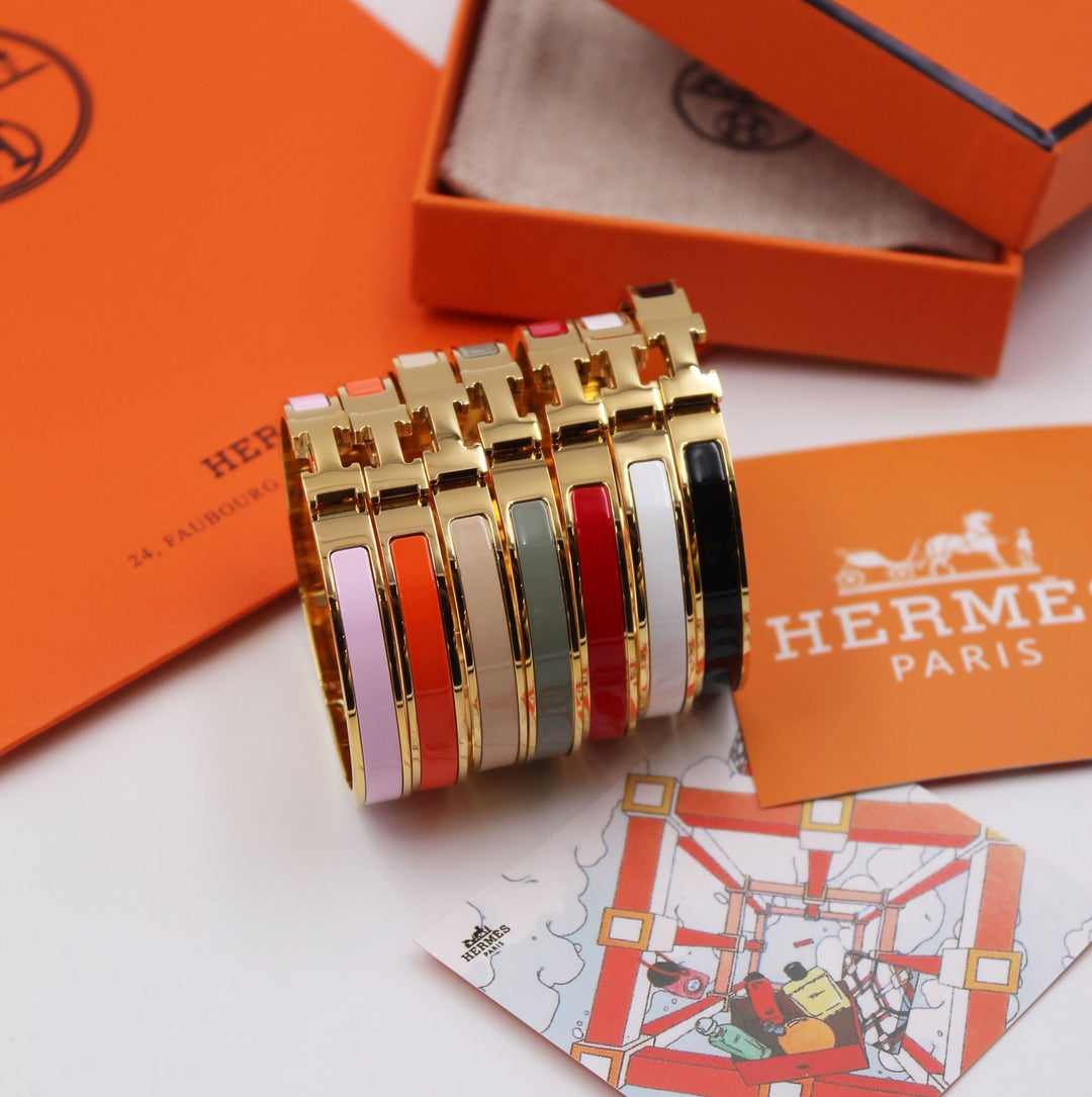 ladies brooches and bracelets Lilly Onlines