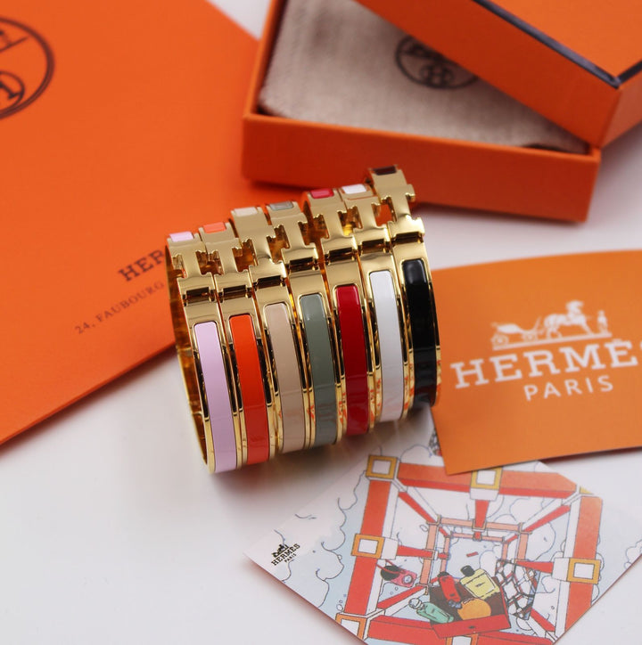 ladies brooches and bracelets Lilly Onlines