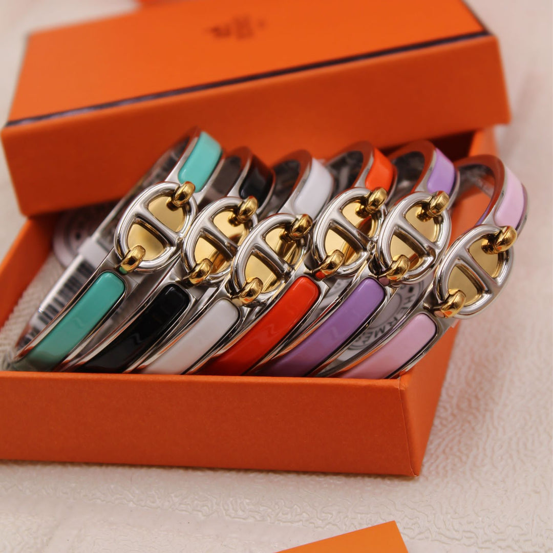 ladies brooches and bracelets Lilly Onlines