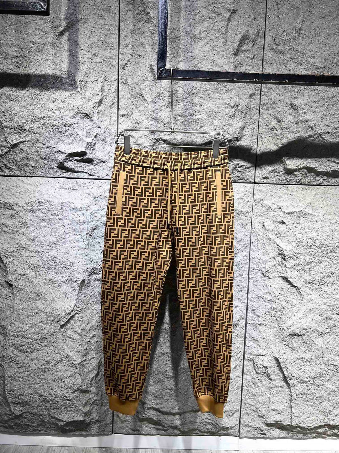 Men pants Lilly Onlines