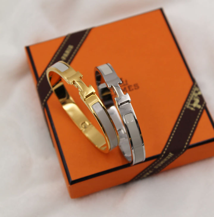 ladies brooches and bracelets Lilly Onlines