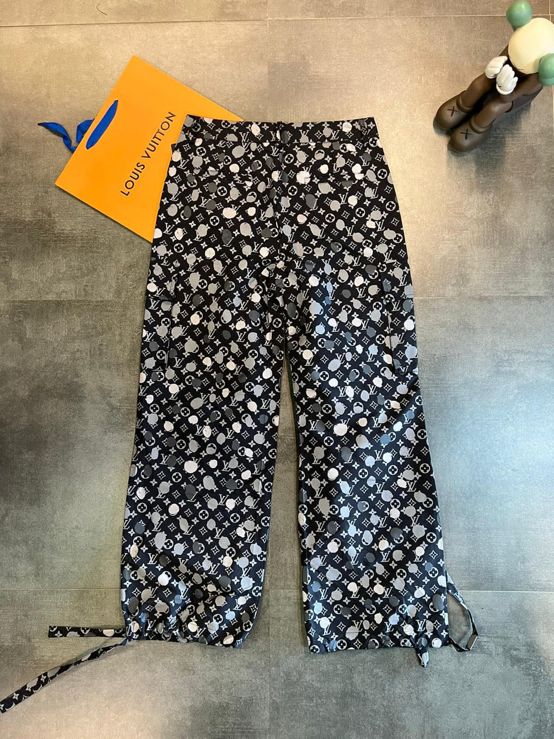 Men pants Lilly Onlines