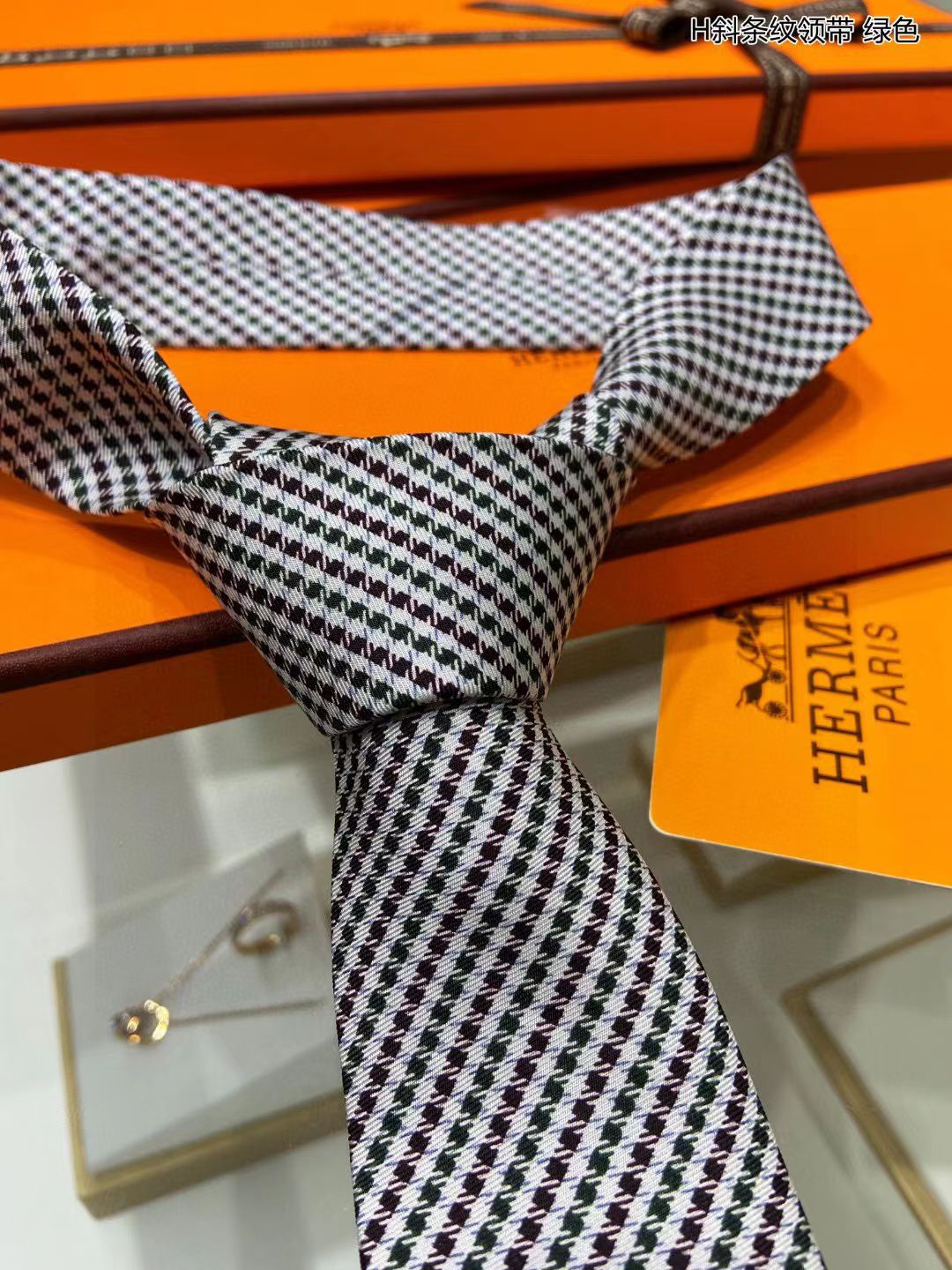 Men accessories Lilly Onlines