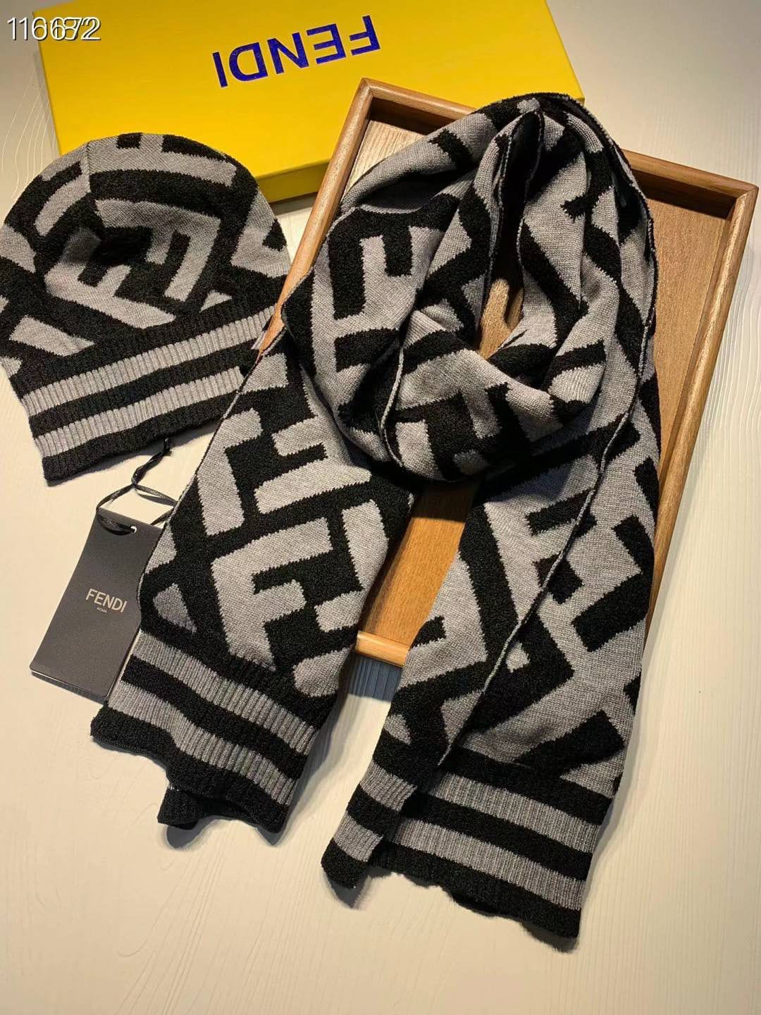Ladies scarf Lilly Onlines
